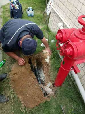 张掖楼上管道漏水怎么维修_道里漏水维修哪家好