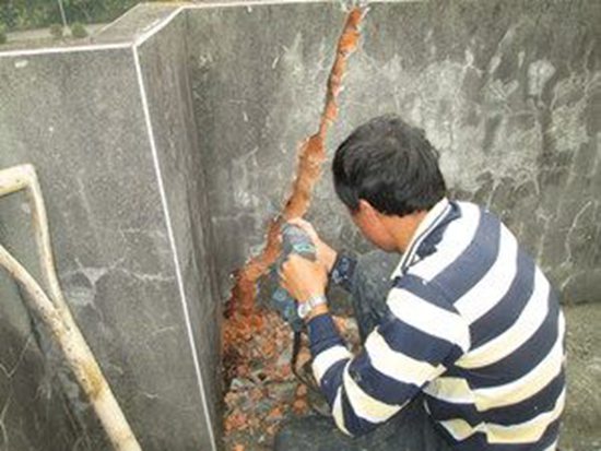 盐城墙面漏水处理方法_雨滴管漏水