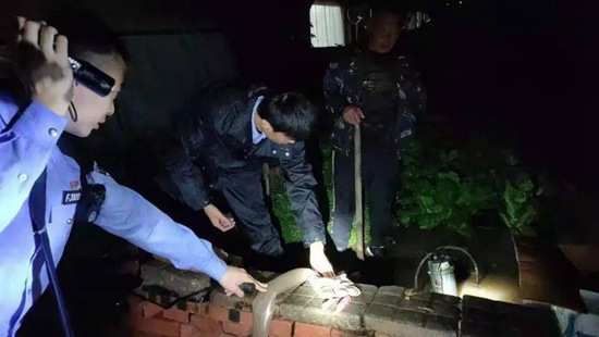 昆明地下管道漏水怎么维修_烟道和墙体下雨漏水怎么密封