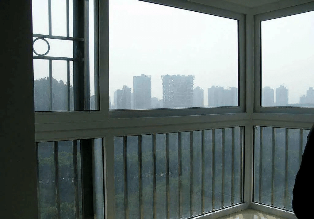 一招解决阳台雨水管漏水，省时省力又省心！